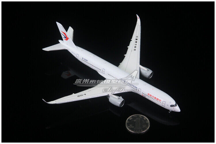 1:400 JC Wings CHINA EASTERN AIRBUS A350-900XWB Airplane Flap Down Diecast Model