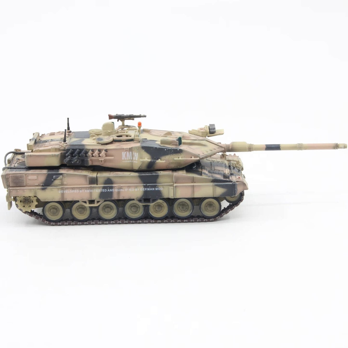 1/72 German Leopard 2A7 Main Battle Tank Sand-colored camouflage finished model