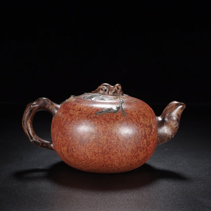 Chinese Yixing Zisha Clay Handmade Exquisite Teapot （小老鼠 底款：蒋蓉）