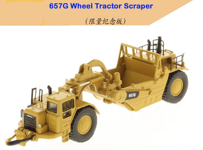 1:125 DM 657G Wheel Tractor Scraper Construction Equipment Machine Diecast Model