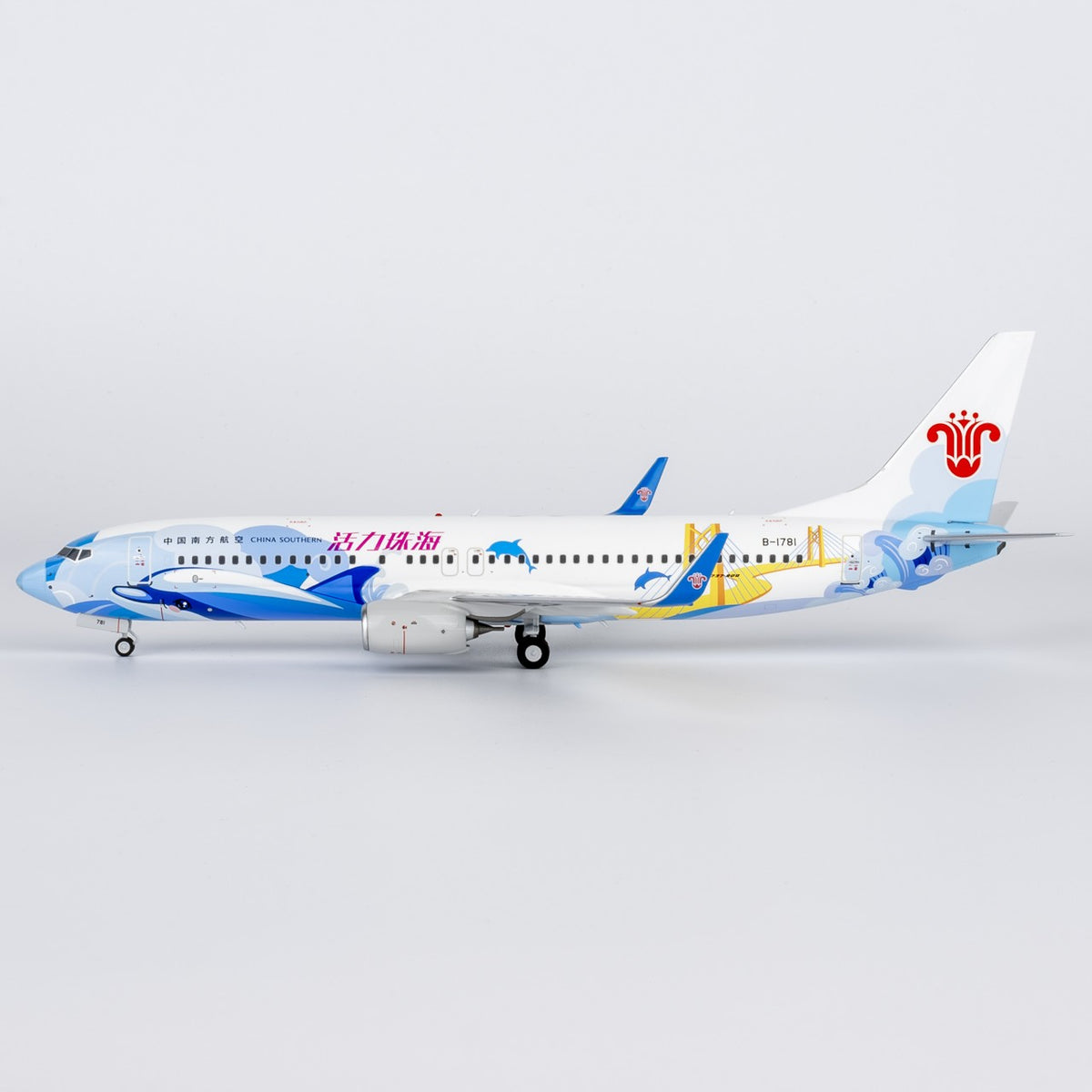 1:200 NGmodels China Southern B737-800 Passenger Airplane Diecast Plane Model
