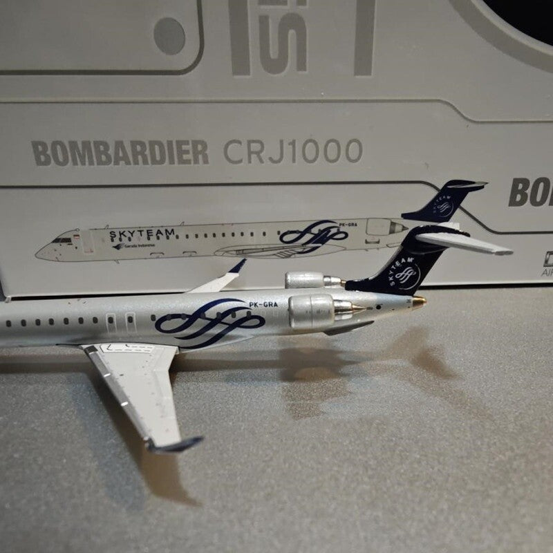 1:400 JC Wings Garuda Indonesia Bombardier CRJ1000 Plane Diecast Aircraft Model