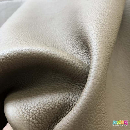 Custom Classic Leisure Bag Leather Head Layer Handbags Cow Pouch Traveling 1 PC