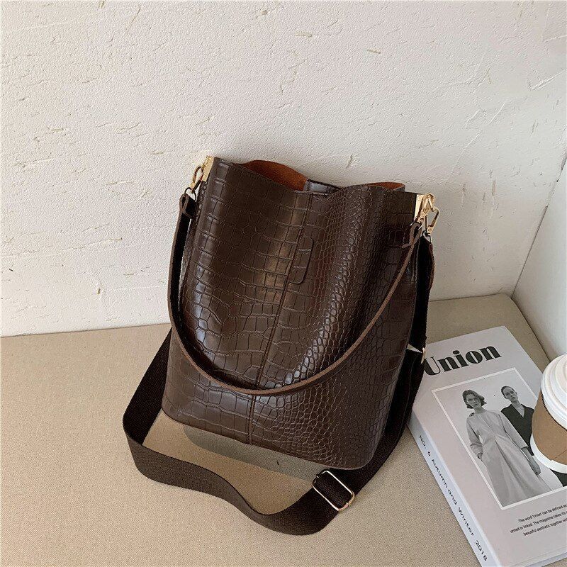Vintage Crocodile Pattern Crossbody Bags Women Leather Shoulder Handbags Large