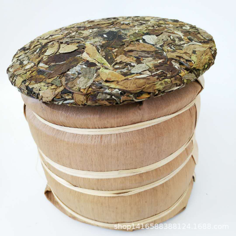 Yunnan Ancient White Tea 357 Grams Seven Cakes White Tea Yunnan Old White Tea