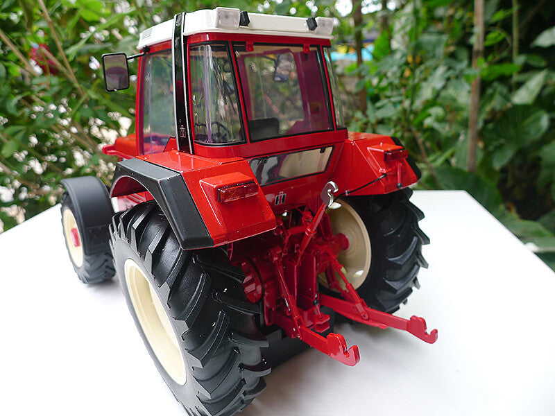 1:16 UH 6334 International 1255 XL Tractor Construct Farm Machine Diecast Model