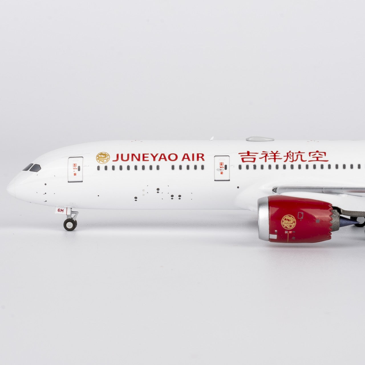 1:400 NGmodels Juneyao Airlines Boeing 787-9 Passenger Diecast Airplane Model