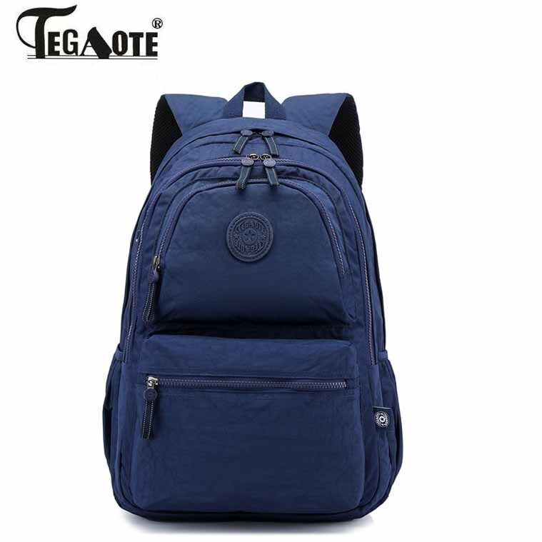 Lightweight Sports Backpack, Large Capacity Travel Rucksack Daypack School Bag