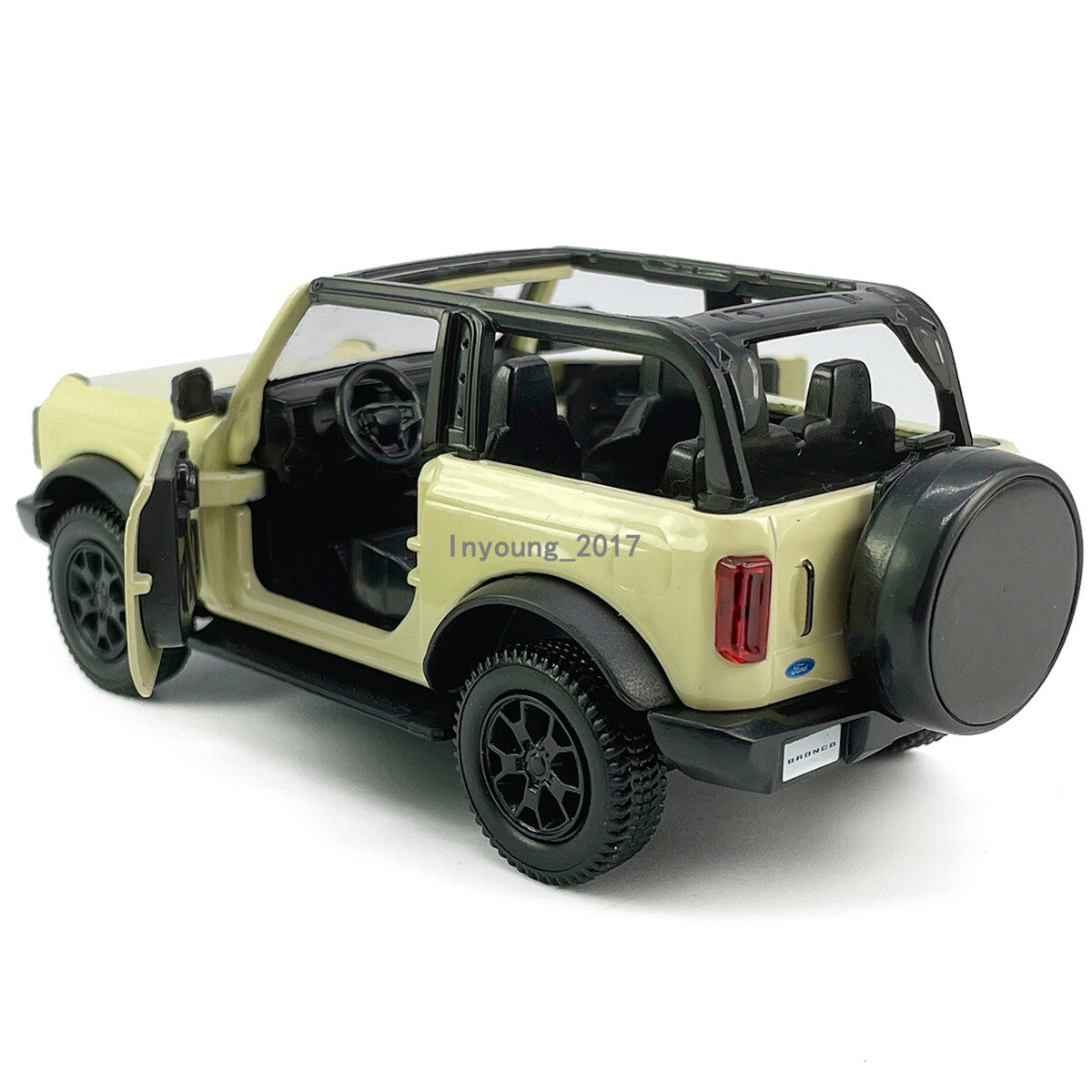 Ford Bronco Toy Car 1/36 Scale Diecast Model Car Toys for Boys Doors Open Beige