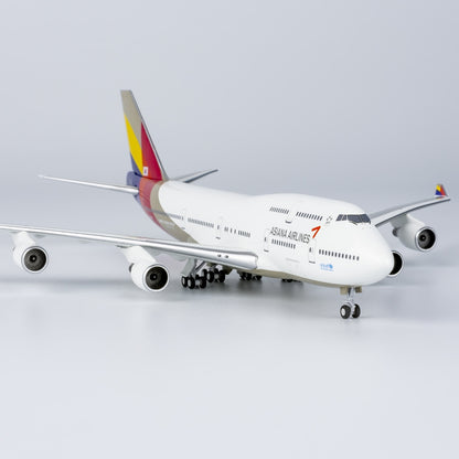 1:400 NG Lite Asiana Airlines Boeing 747-400 Diecast Aircraft Model HL7428