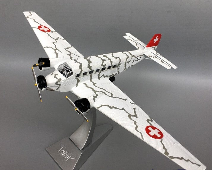 CORGI JUNKERS JU-52 JU 52/3 TARNMUSTER A-702 1/72 diecast plane model aircraft