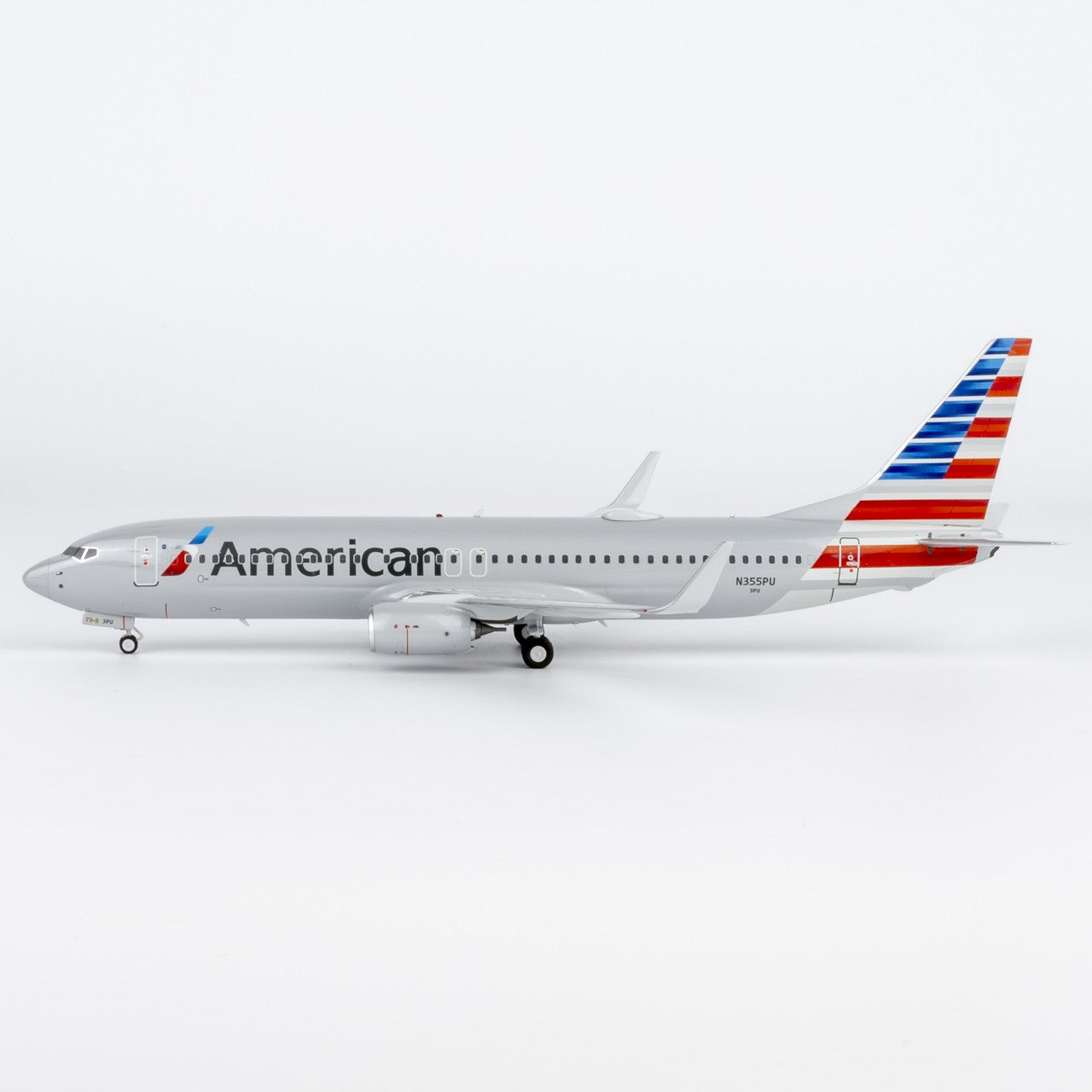 1:200 NGmodels American Airlines Boeing 737-800 Passenger Diecast Airplane Model
