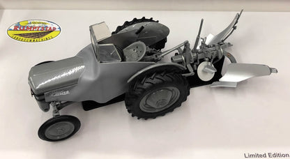 1:32 UH FERGUSON TE 20 Tractor Farm Vehicle Agricultural Machine Diecast Model