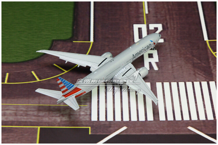 1:400 GeminiJets American Airlines B777-300ER Airplane Diecast Aircraft Model