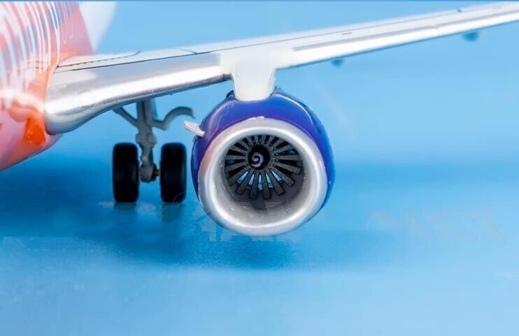 1:200 GeminiJets Sun Country BOEING 737-800 Passenger Airplane Diecast Model