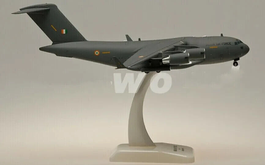 1:200 27CM Hogan INDIAN AIR FORCE BOEING C-17A Aircraft ABS Plastic Plane Model