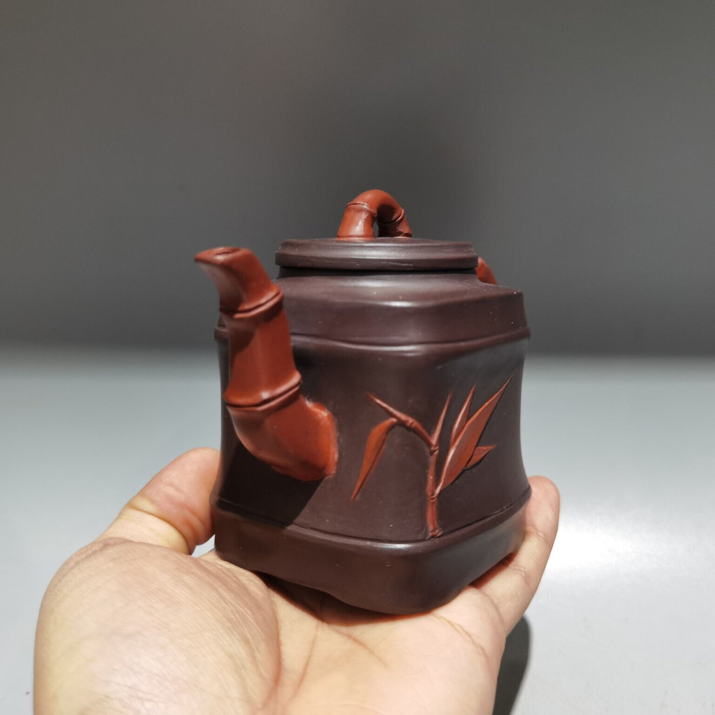 Chinese Yixing Zisha Clay Handmade Exquisite Teapot（四方竹韵壶 底款：顾景舟）