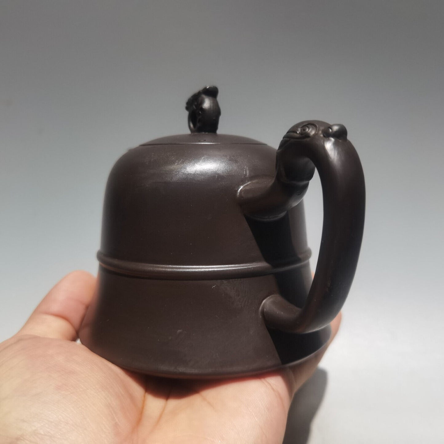 Chinese Yixing Zisha Clay Handmade Exquisite Teapot（钟形壶 底款：王新红）