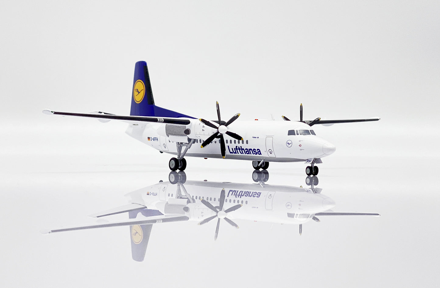 1:200 JC Wings Lufthansa FOKKER 50 Passenger Aircraft Diecast Airplane Model