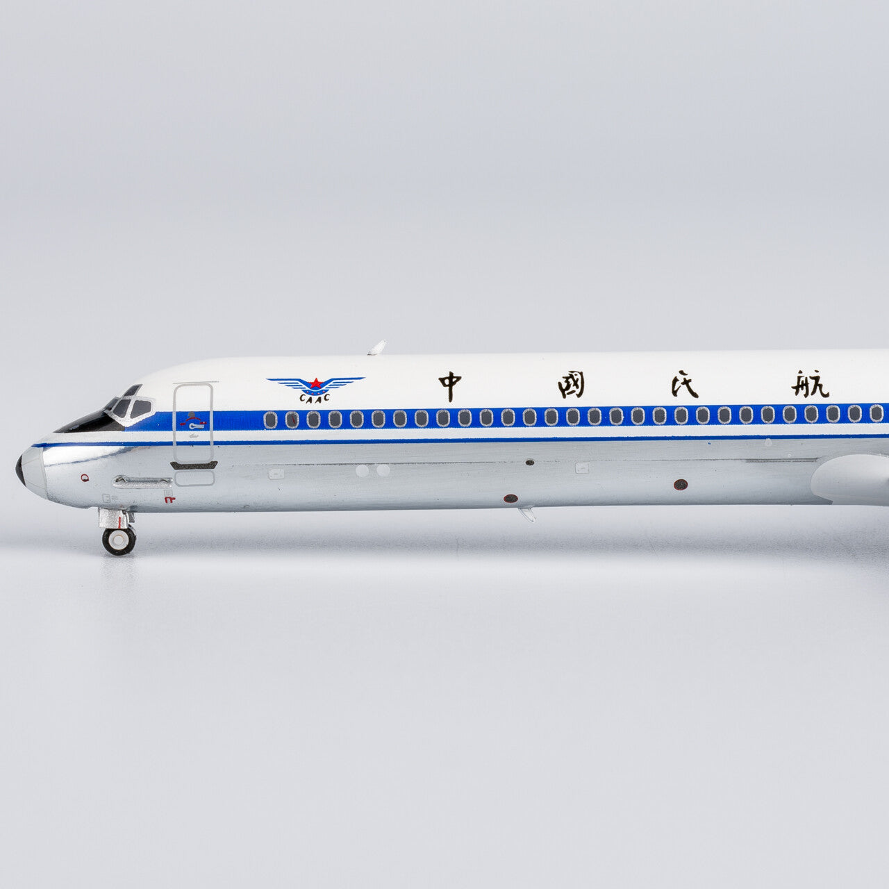 1:400 NGmodels CAAC McDonnell Douglas MD-82 Airplane Diecast Plane Model