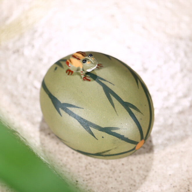 Water Spray Tea Pet Frog On Watermelon Statue Mini Tea Play Home Decoration Fun