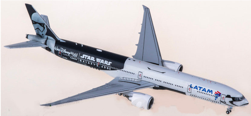 1:400 JC Wings LATAM Boeing 777-300ER PT-MUA Airplane Diecast Aircraft Model