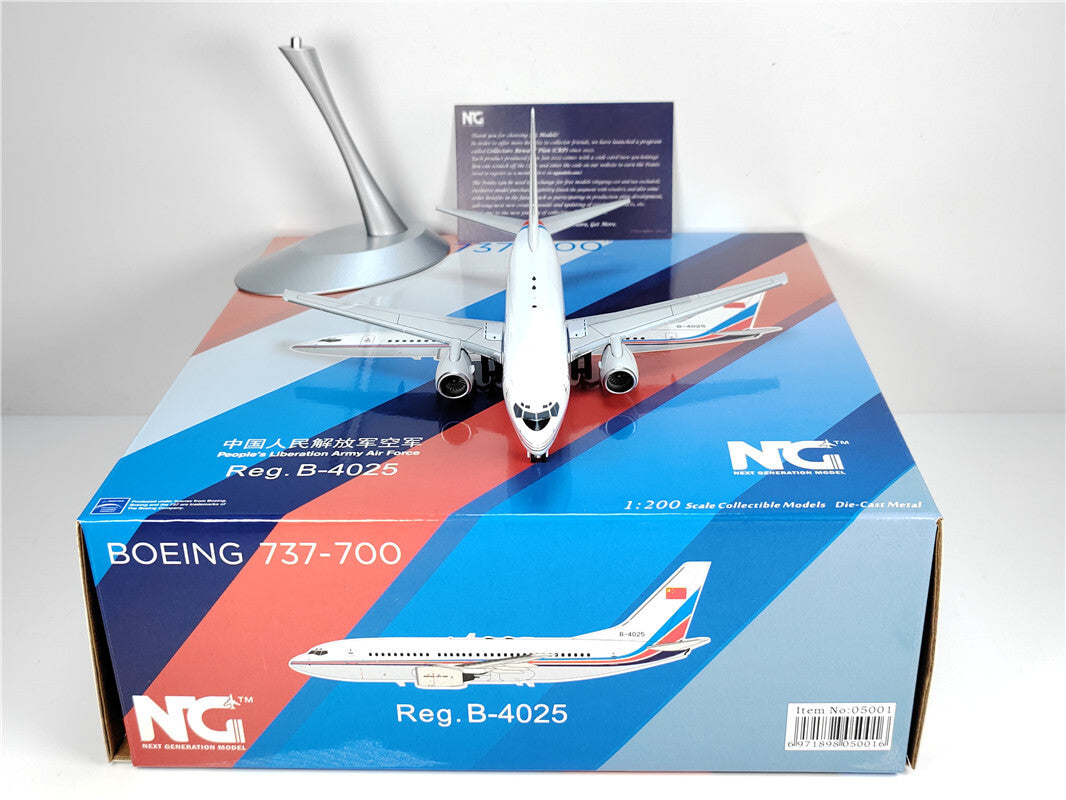 1:200 NG Model People's Liberation Army Air Force B737-700 Plane Diecast Model