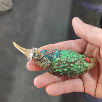 Chinese Porcelain Snuff Bottle Ceramics Balsam Pear Bitter Gourd Statue Painting