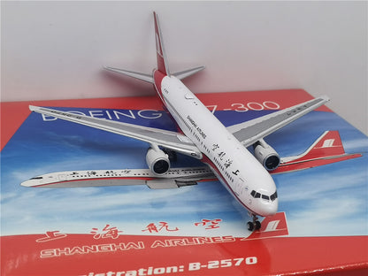 1:400 Phoenix SHANGHAI AIRLINES B767-300 Airplane Diecast Aircraft Plane Model