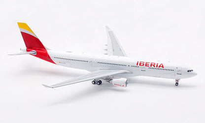1:200 32CM InFlight IBERIA AIRBUS A330-300 Passenger Airplane Diecast Model