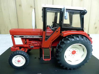 1:32 REP CASE IH 743 2x4 Tractor Farm Vehicle Construction Machine Diecast Model
