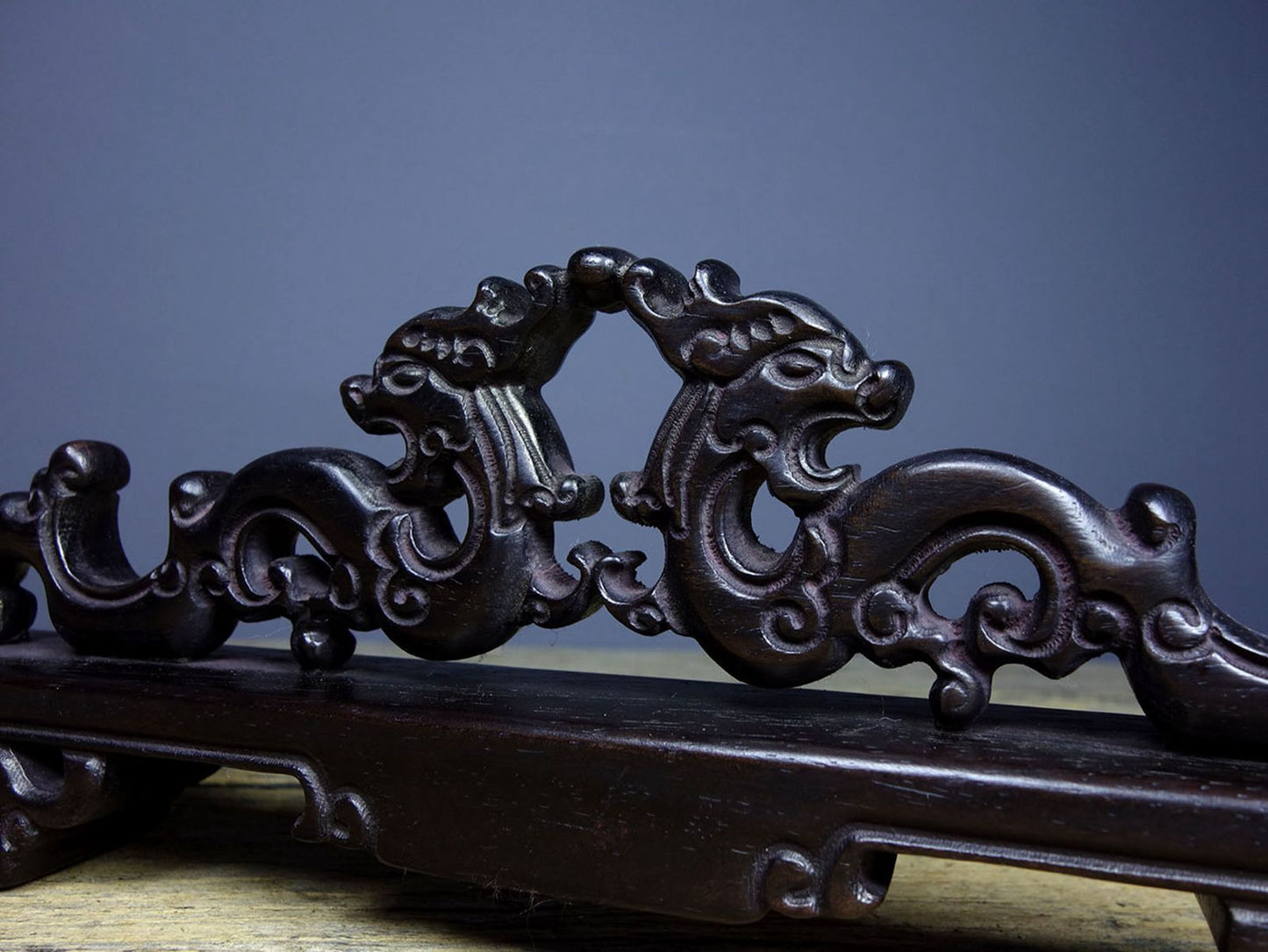 Chinese Natural Rosewood Hand-carved Double Dragons Pen Rack Statue