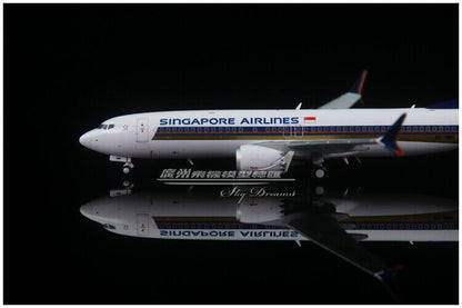 1:400 JC Wings SINGAPORE AIRLINES BOEING 737 MAX 8 Passenger Plane Diecast Model