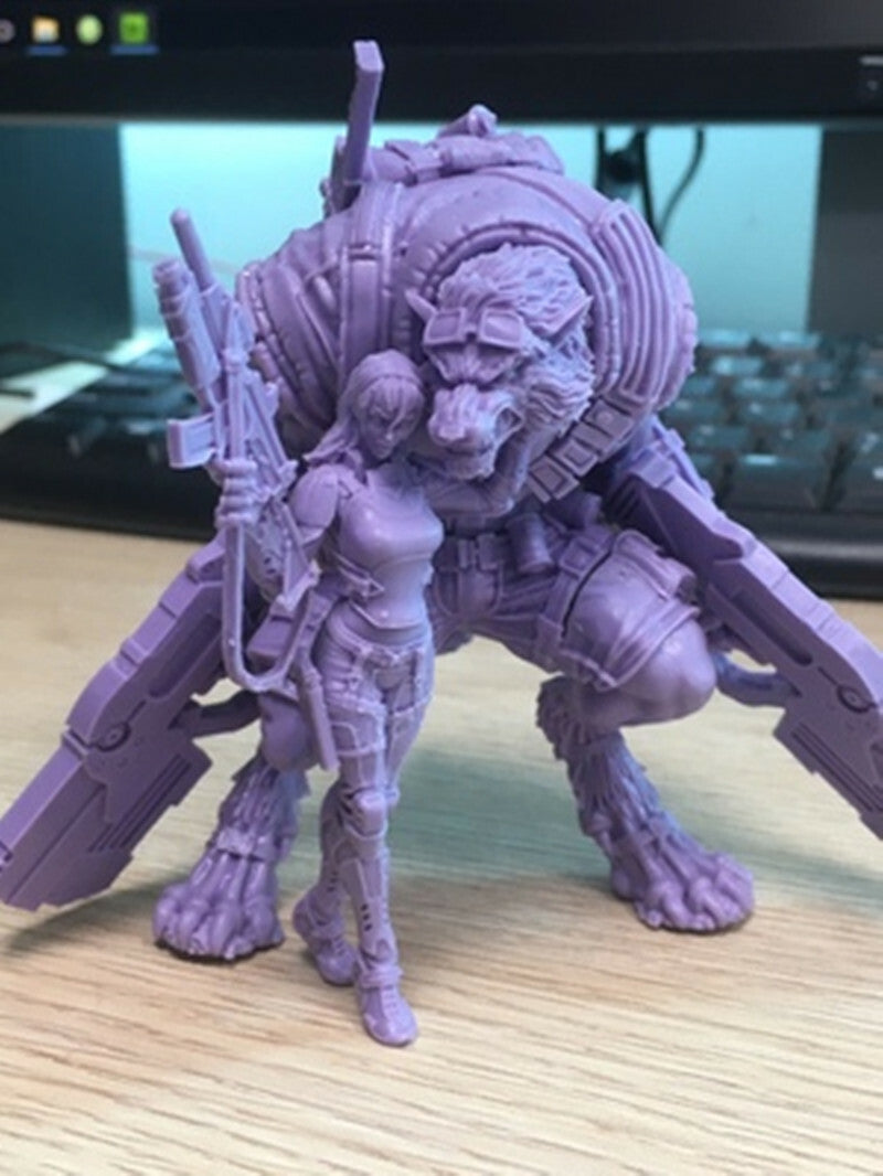 1/24 Resin Figures model Girl and wolf warrior Unassembled Unpainted R4557