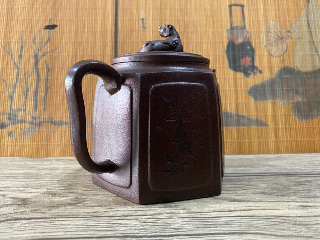 Chinese Yixing Zisha Clay Handmade Exquisite Teapot（壶 底款：顾景舟）