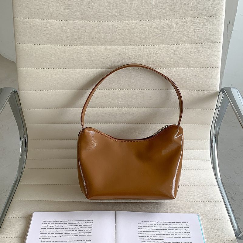 Elegant Shoulder Bags Synthetic Leather Vintage Handbag Travel Underarm Clutch