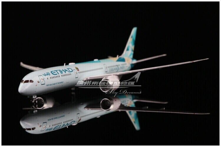1:400 JC Wings ETIHAD DREAM LINER BOEING 787-10 Passenger Airplane Diecast Model