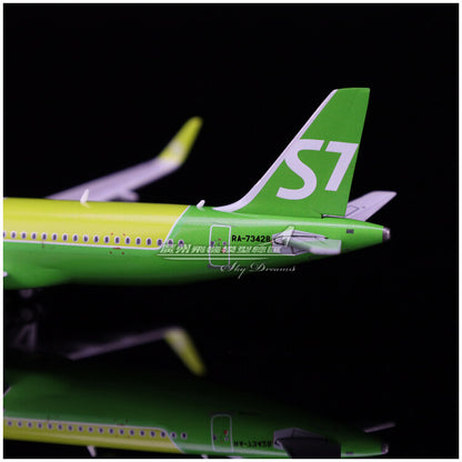 1:400 GeminiJets S7 Airlines AIRBUS A320neo Passenger Airplane Diecast Model