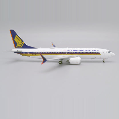 1:200 JC Wings Singapore Airlines B737 MAX 8 Passenger Airplane Diecast Model