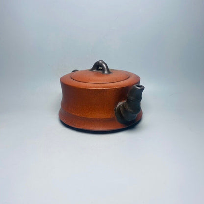 Chinese Yixing Zisha Clay Handmade Exquisite Teapot （双色寿桃 底款：汪寅仙）