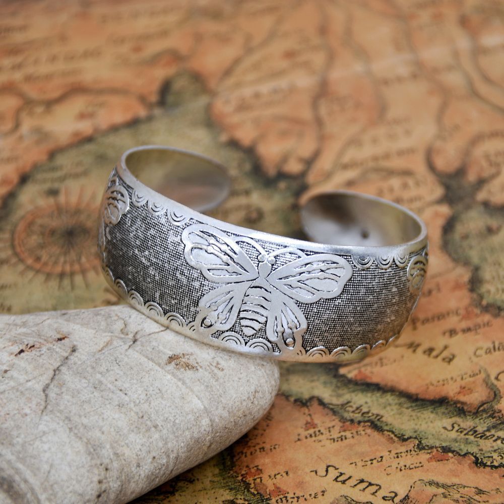 Women Fashion Bracelets Silver Plated Carved Flower Vintage Cuff Tibetan Bangles