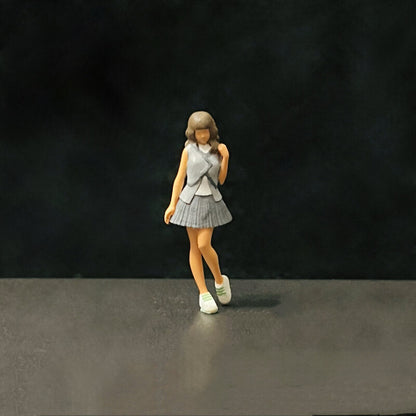 1:64 Scale Diorama Figure Model City Street Stylish Girl Boy Scene Display Model