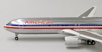1:200 28CM JC Wings American B767-300ER Passenger Plane Diecast Aircraft Model