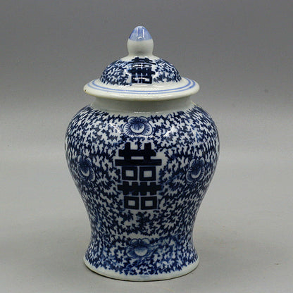China Jingdezhen porcelain blue and white general jar tea jar Qing Qianlong