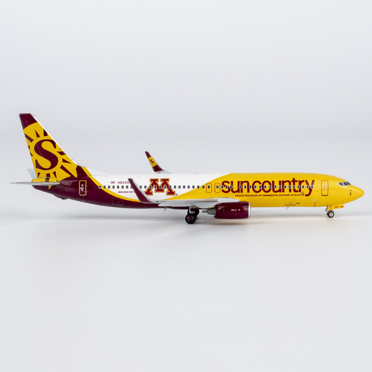 1:400 NGmodels Sun Country Airlines Boeing 737-800 Airplane Diecast Plane Model