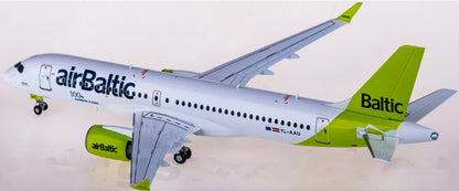 1:200 Herpa airBaltic AIRBUS A220-300 Passenger Plane Diecast Aircraft Model