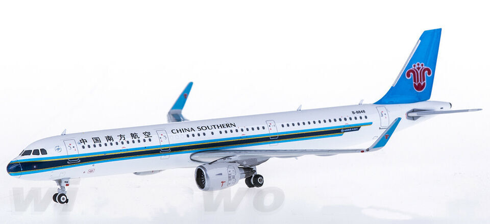 1:400 Phoenix CHINA SOUTHERN AIRBUS A321 Passenger Aircraft Diecast Plane Model
