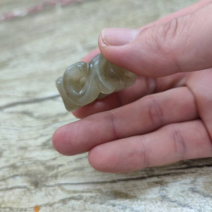 Chinese Hotan Hetian Jade Carving Unique Sculpture Collector Thumb Ring Jewelry