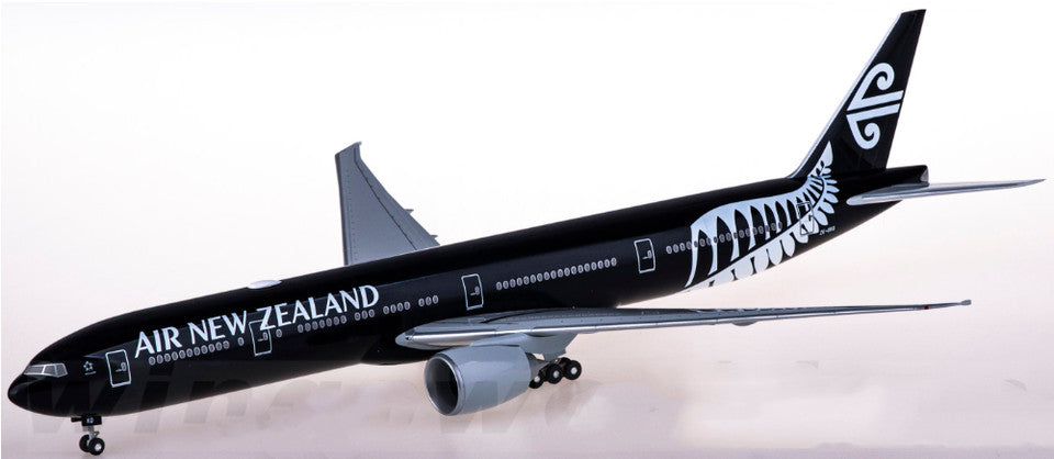 1:200 37CM Hogan AIR NEW ZEALAND BOEING 777-300ER Airplane ABS Plastic Model
