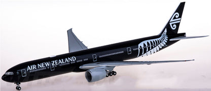 1:200 37CM Hogan AIR NEW ZEALAND BOEING 777-300ER Airplane ABS Plastic Model